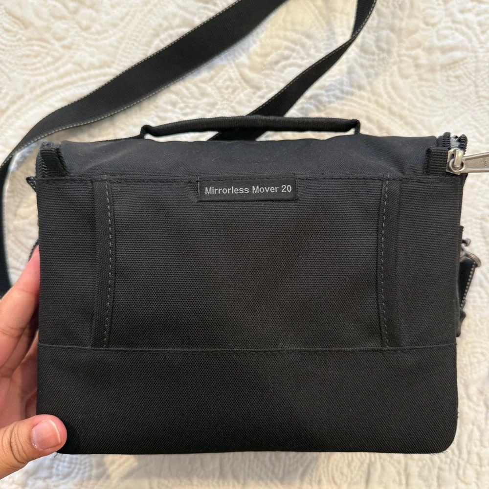 Think Tank Black Gray Mirrorless Mover 20 Camera Bag